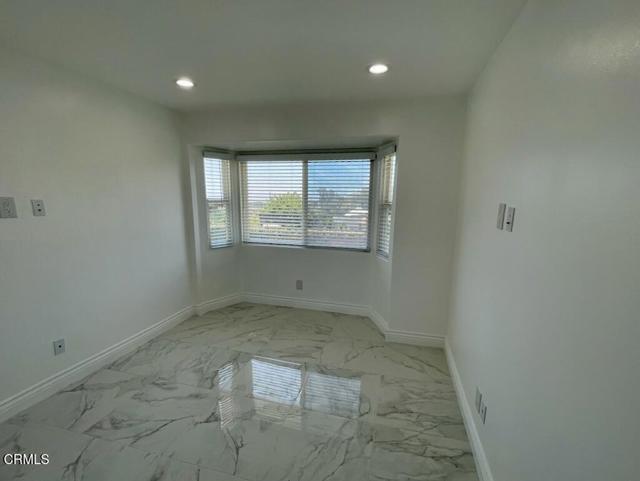 Building Photo - 642 Creekmont Ct