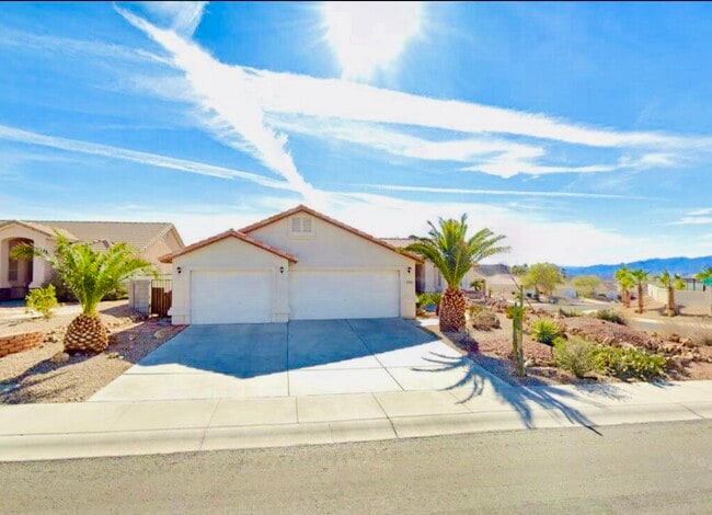 Building Photo - 2968 La Paloma Dr