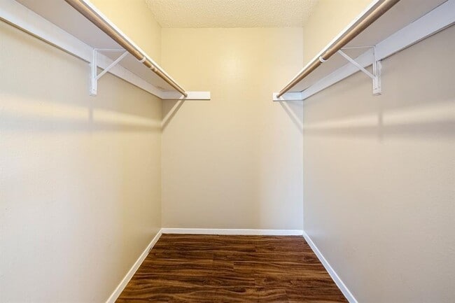 Building Photo - 301 Craddock Ave