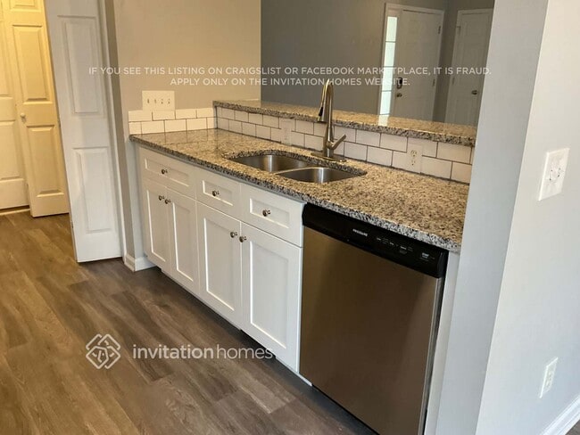 Building Photo - 1008 Bren Village Ct