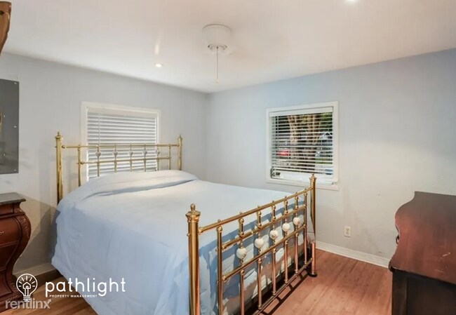 Building Photo - 2 br, 1 bath House - 4610 Sloan Avenue UNIT