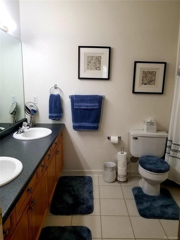 Building Photo - 7394 S Alkire St