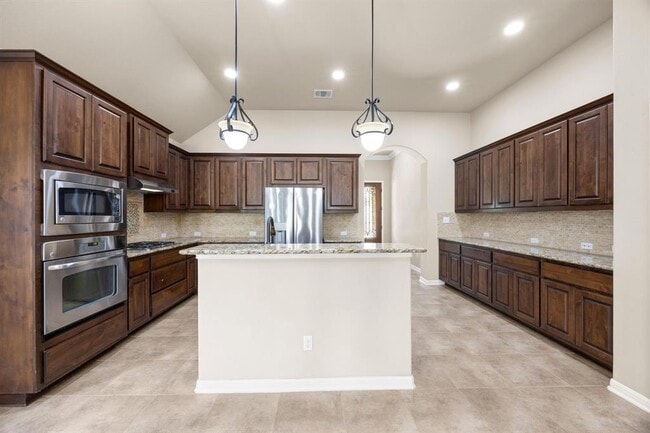 Building Photo - 14308 Senia Bend
