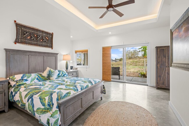 Building Photo - Contemporary Home in Gated Community