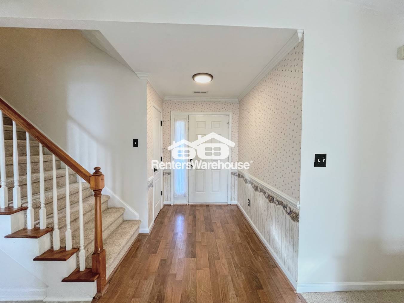 Building Photo - 1009 Hawthorne Farm Terrace