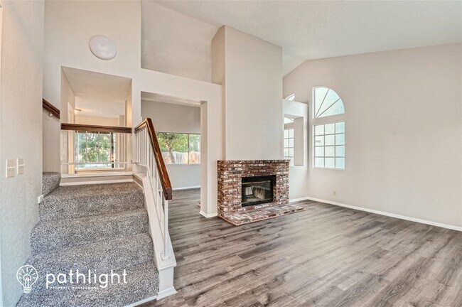 Building Photo - 7581 Whitney Dr