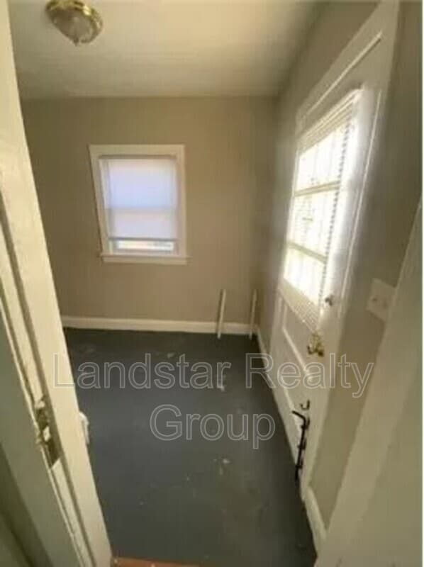 Building Photo - 1319 Thornberry Ave