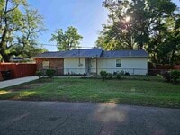 Building Photo - 1417 W Orange Ave