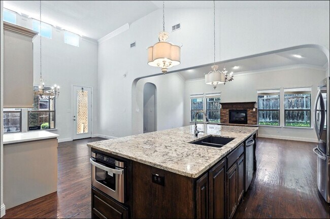 Building Photo - 1733 Adalina Dr