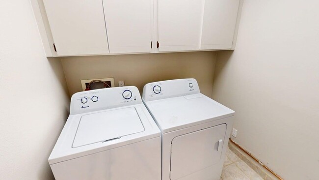 Building Photo - Updated Cochiti Lake Townhome with Views, Garage, Kiva Fireplace & Balcony