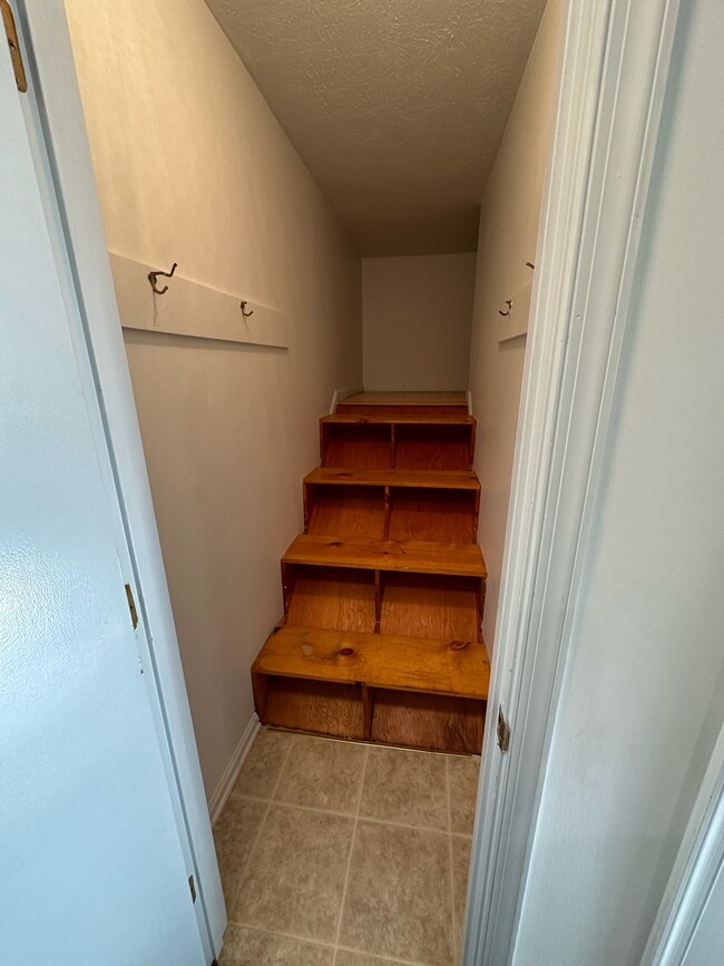 Coat/Storage Closet - 233 Prospect St