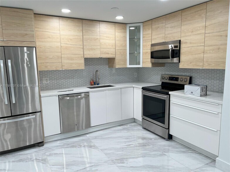 Building Photo - 4337 SW 49th St