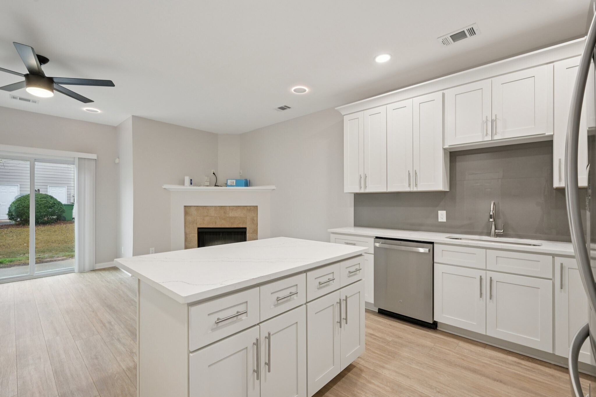 Kitchen / Living Room - 585 McWilliams Road