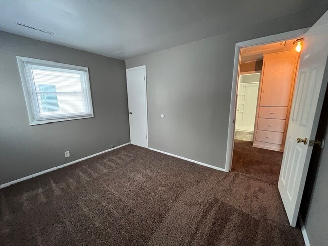 Building Photo - 2714 Manford St