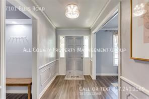 Building Photo - 7101 Ellis Rd