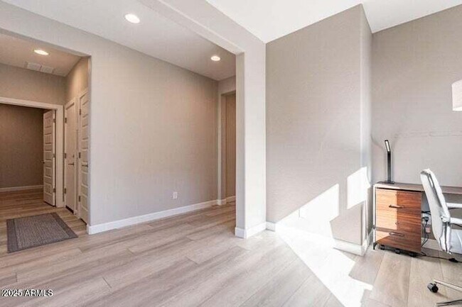 Building Photo - 247 E Las Puertas Ln