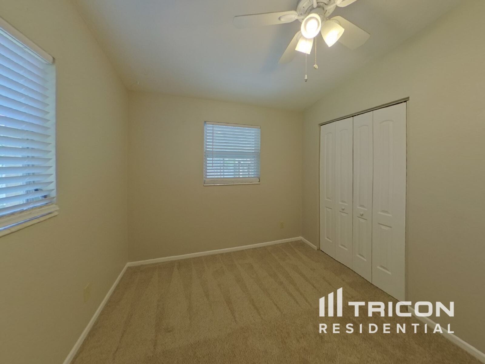 Building Photo - 2869 Webley Dr NE