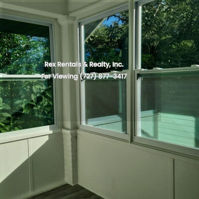 Building Photo - 4811 26th Ave S