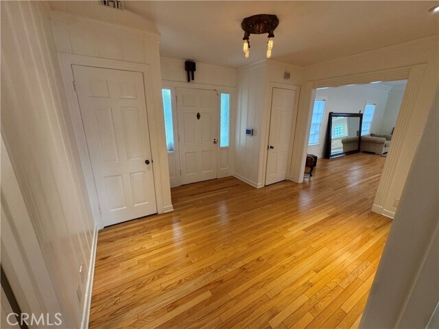 Building Photo - 4455 California Ave