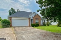 Building Photo - 105 Luster Ct
