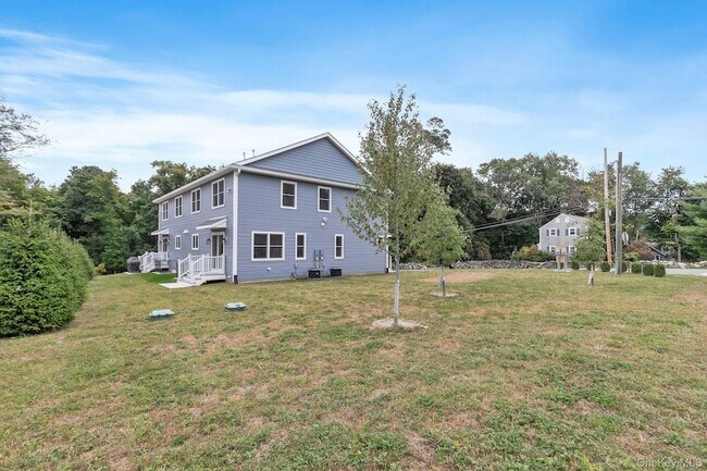 Building Photo - 65 Paulding Ln