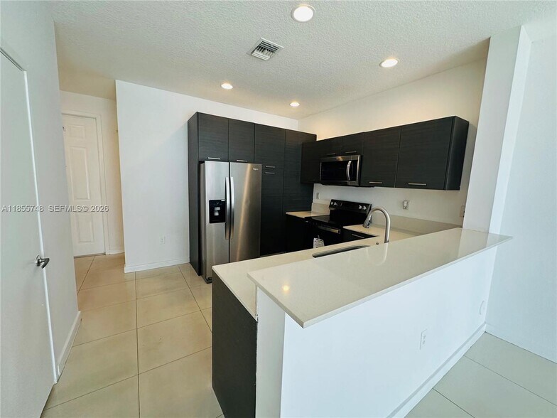 Building Photo - 3442 NW 13th St