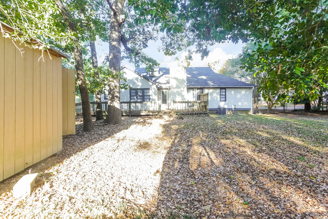 Building Photo - Cozy and Functional 4-Bedroom Home in Irmo...