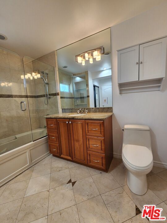 Building Photo - 17118 Oak View Dr