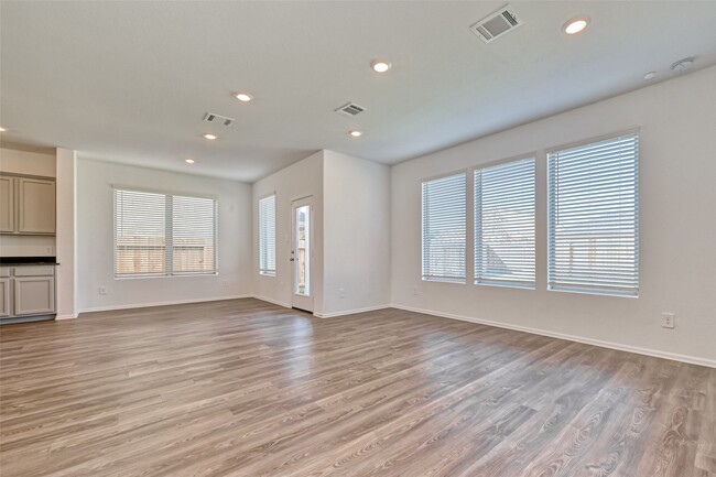 Building Photo - 22135 Juniper Crossing Dr