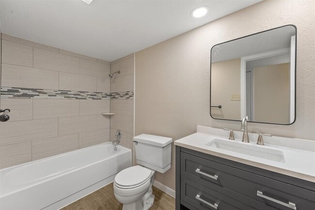 Building Photo - 6931 Tara Dr