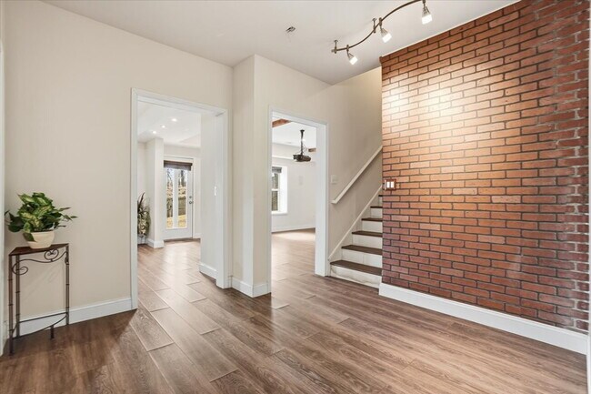 Building Photo - "Spacious 5-Bed Retreat with Wet Bar, Movie Room & Finished Basement in Kennesaw!"