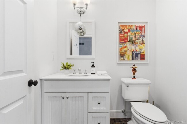 Building Photo - 74 Old Post Ln