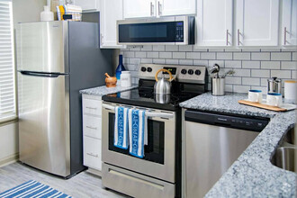 Building Photo - Ventana Townhomes