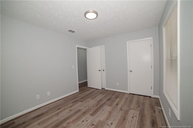 Building Photo - 1021 Wood Creek Dr