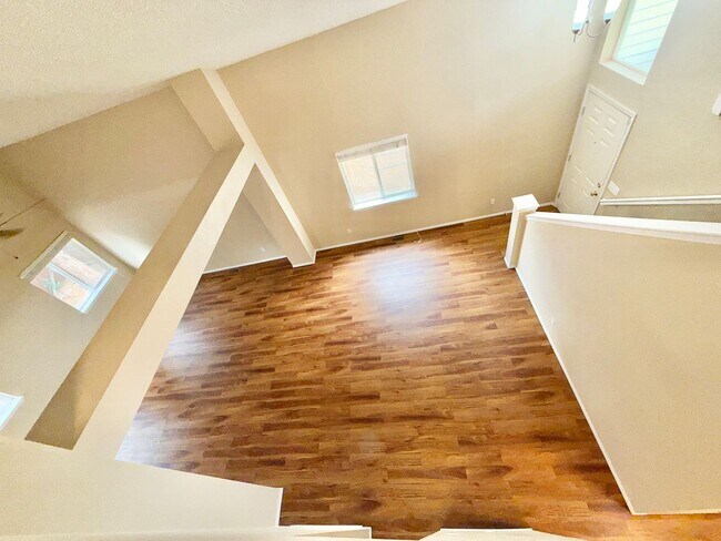 Building Photo - 6050 Emma Ln