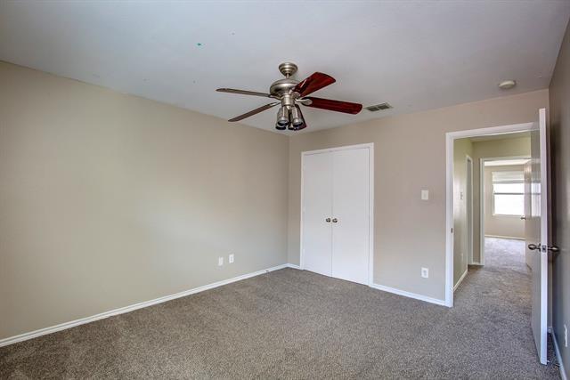 Building Photo - 16609 Woodside Dr