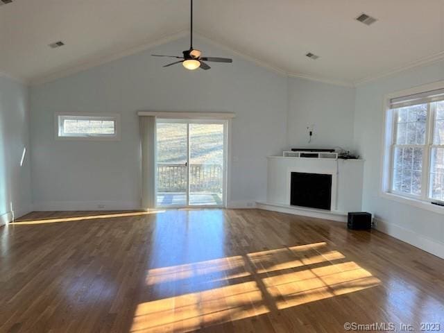 Building Photo - 462 Main St