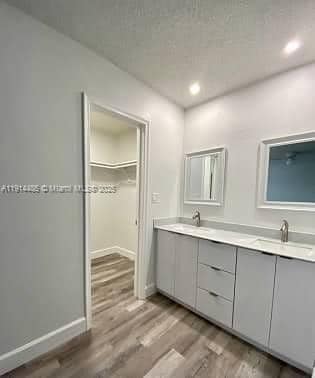 Building Photo - 2441 SW 124th Ave