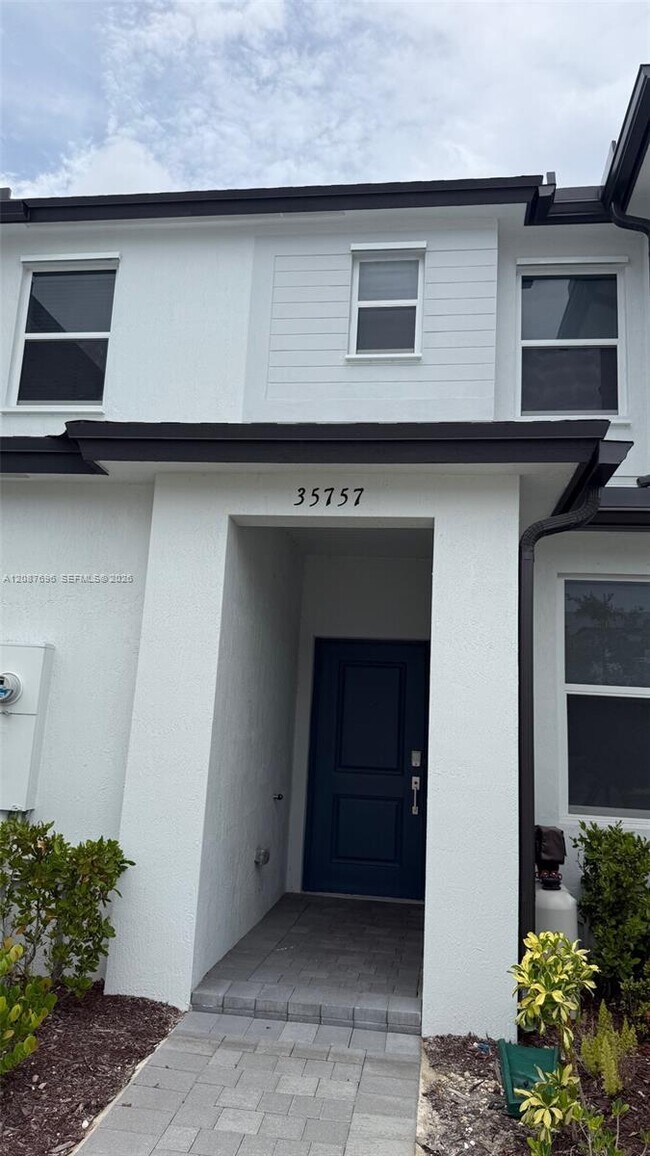 Building Photo - 35757 SW 178th Pl