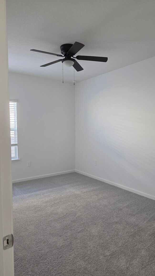 Building Photo - 8954 SW 69th Ter