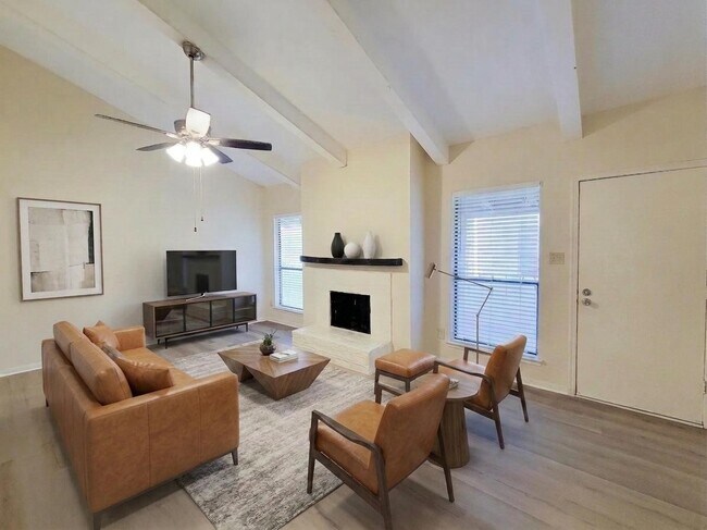 Building Photo - 5711 Sugar Hill Dr