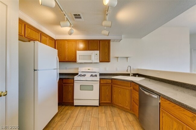 Building Photo - 9303 Gilcrease Ave