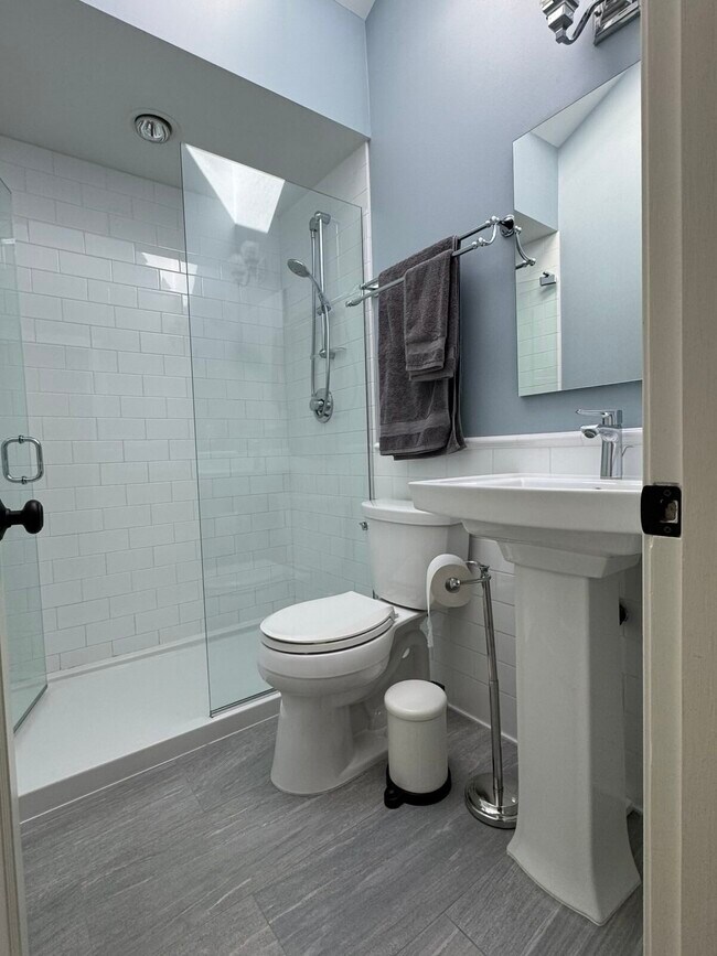 Building Photo - 9734 Dibble Ave NW