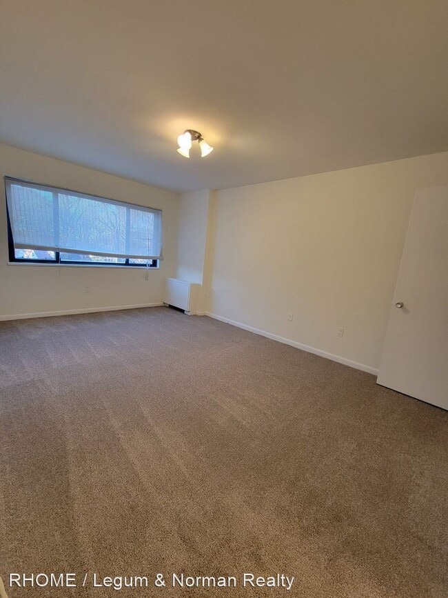 Building Photo - 2 br, 2 bath House - 8830 Piney Branch Rd ...