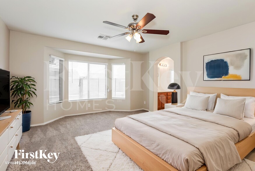 Building Photo - 3645 E Shapinsay Dr