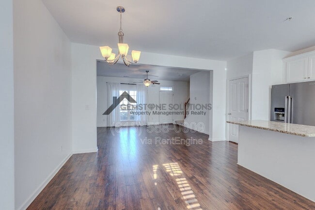 Building Photo - 304 Oldbury Ln