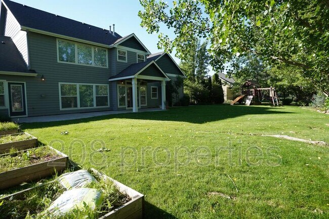 Building Photo - 871 N Grey Pebble Way