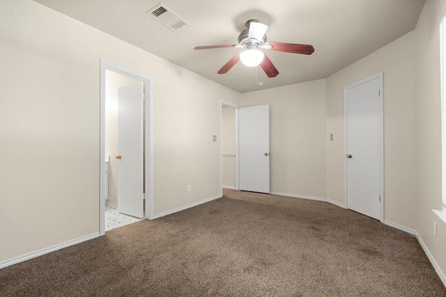 Building Photo - 10643 Marshitahs Way