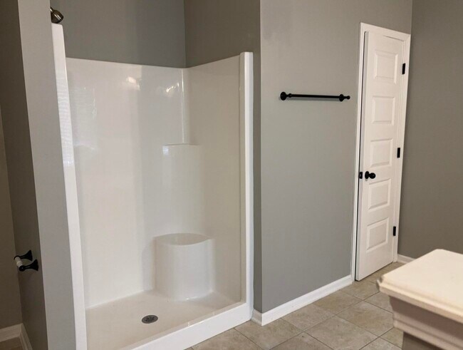 Building Photo - 3357 Grove Landing Cir