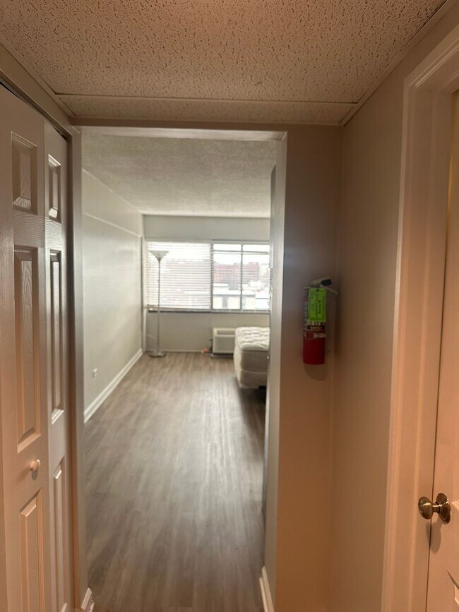 Building Photo - University Towers Unit 601: Studio Apartment ready for AUGUST 2026 move in! $1200 per Month
